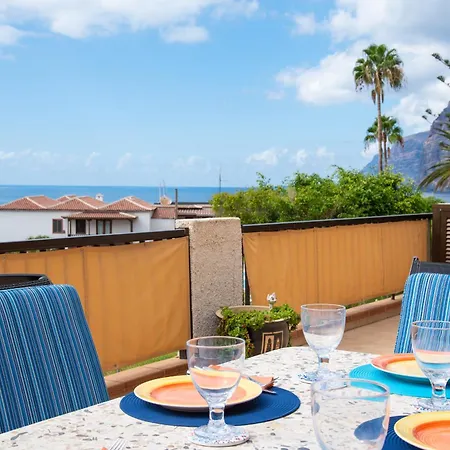 Privates 2-schlafzimmer-apartment In Gigantes Mit Terrasse & Pool