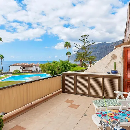 Privates 2-schlafzimmer-apartment In Gigantes Mit Terrasse & Pool アパート