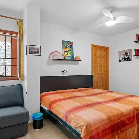 Privates 2-schlafzimmer-apartment In Gigantes Mit Terrasse & Pool アカンティラド・デ・ロス・ヒガンテス