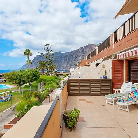 Privates 2-schlafzimmer-apartment In Gigantes Mit Terrasse & Pool